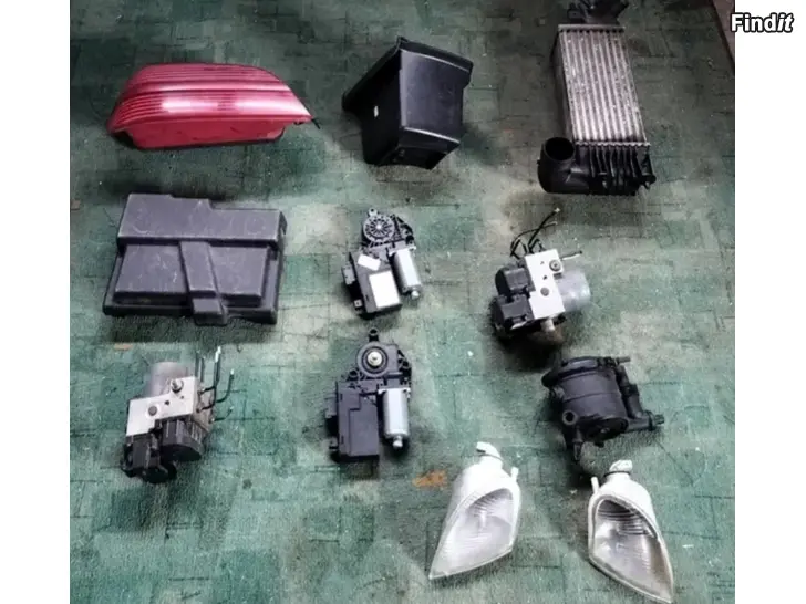 Myydään Takaumpio välijäähdytin lasinnostimen moottori