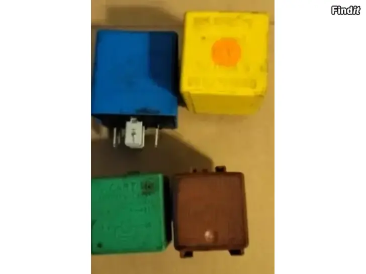 Myydään Releet Bitron g.cartier