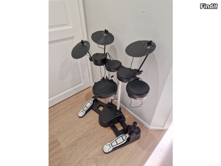 Myydään E Trummor - Millenium HD-50 E-Drum Set