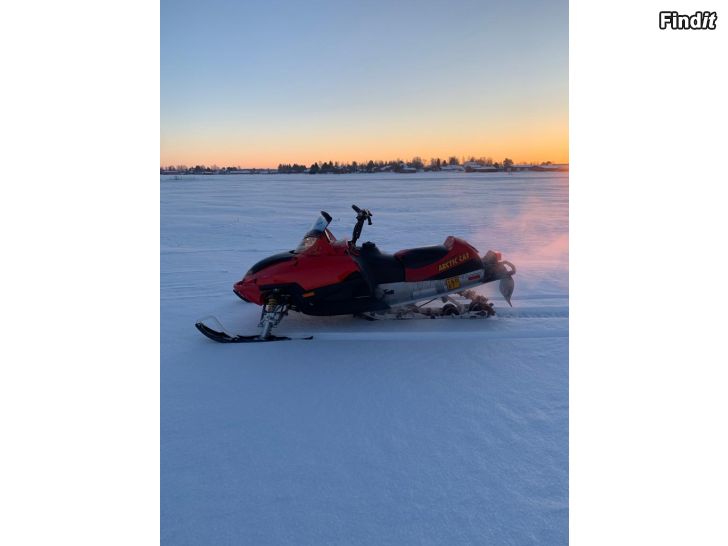 Säljes Snöskoter Arctic Cat F6