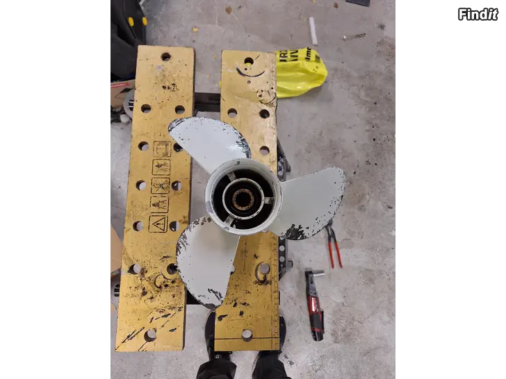 Säljes Yamaha 13x19-K propeller