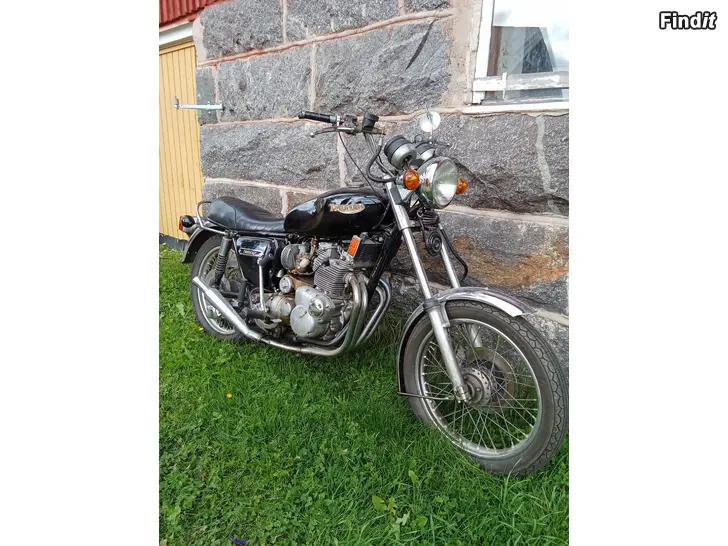 Säljes Triumph Trident T 160