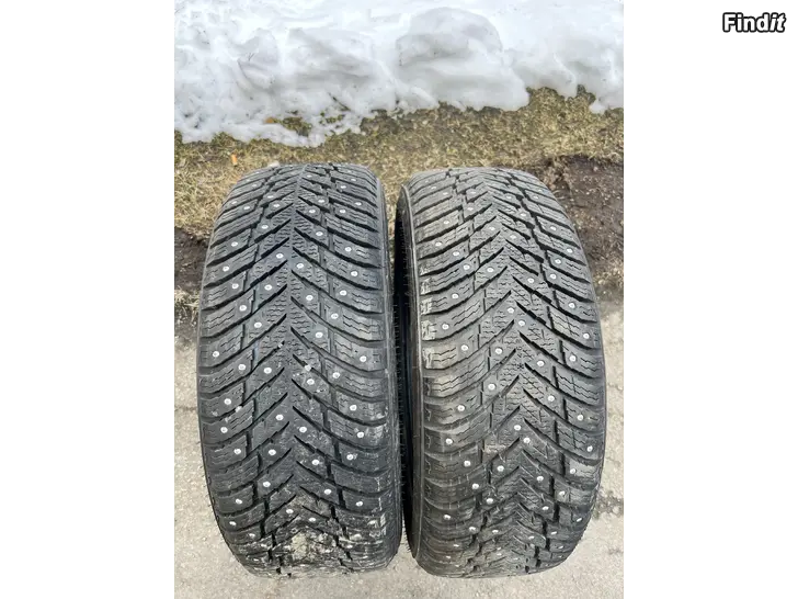 Myydään 2kpl Nastarenkaat 205/55R16  Nokian Hakkapeliitta 10