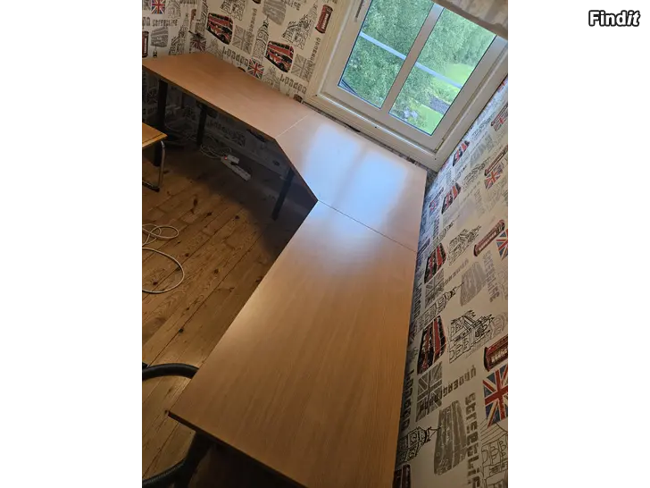 Säljes Skrivbord