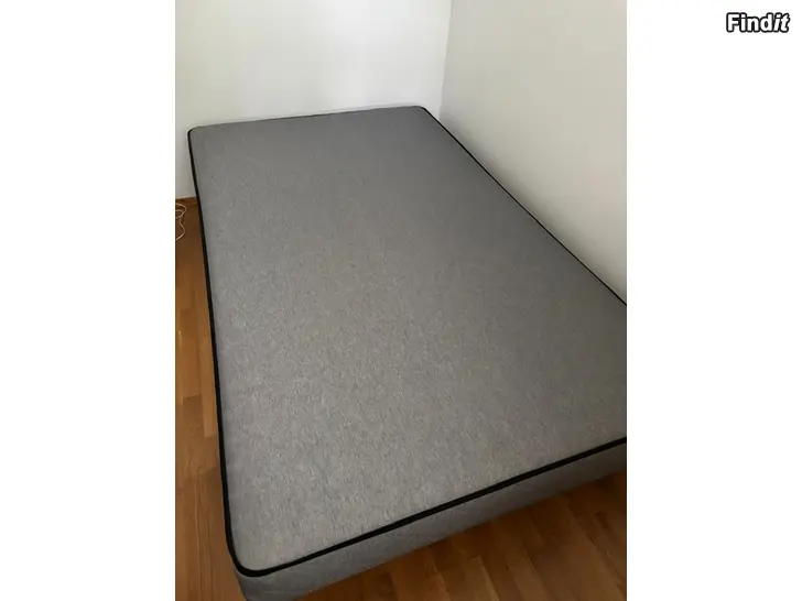 Säljes Säng