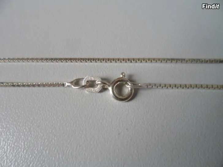 Myydään Kalevala ketju 45,5cm Hopea