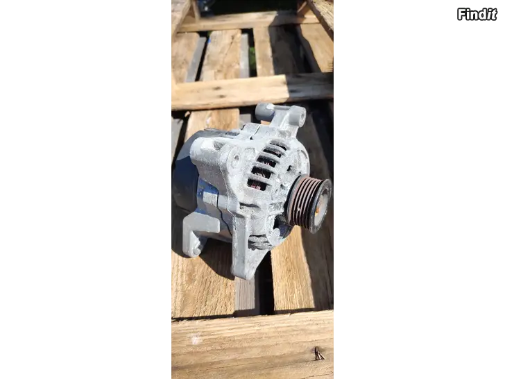 Säljes Volvo V40 S40 850 Generator  Bosch 0 123 315 021