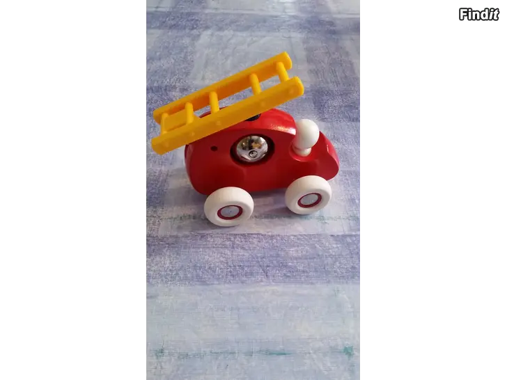 Myydään Brio paloauto 30197 Push Along Firetruck -hinta 10e