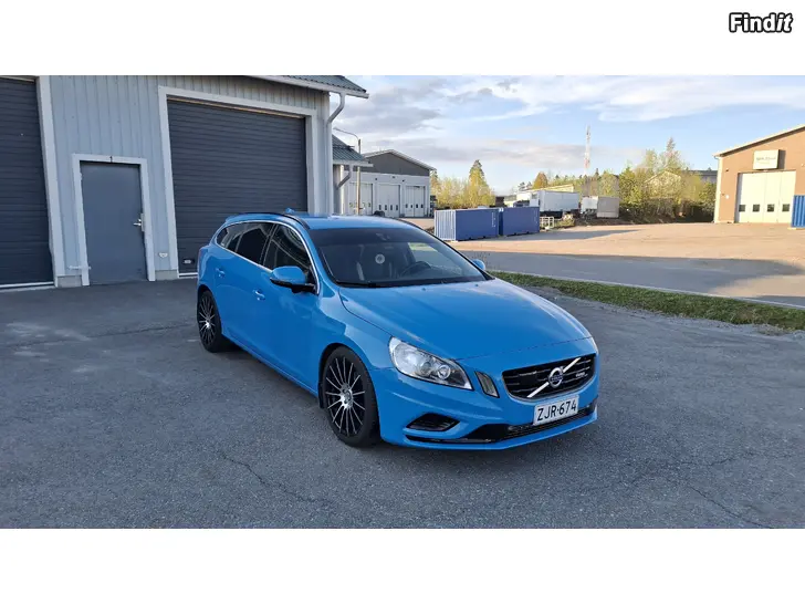 Myydään Volvo v60 R-design rebelblue