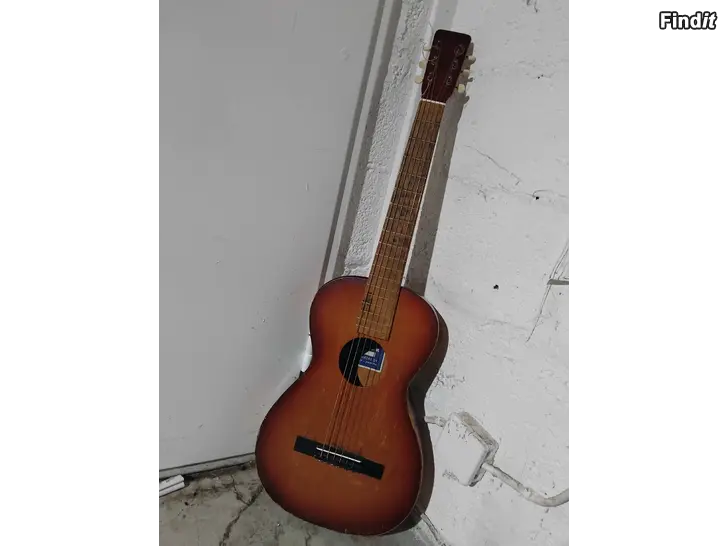 Myydään Parlor kitara