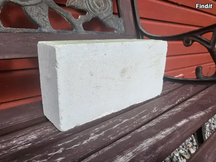 Säljes Tegelstenar