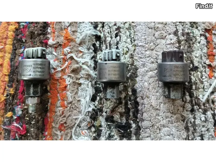 Myydään PSA ilmastoininpainekytkin Bitron polttoainepumpunrele