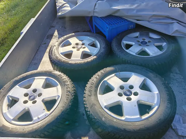 Säljes Ford 15 aluminiumfälgar