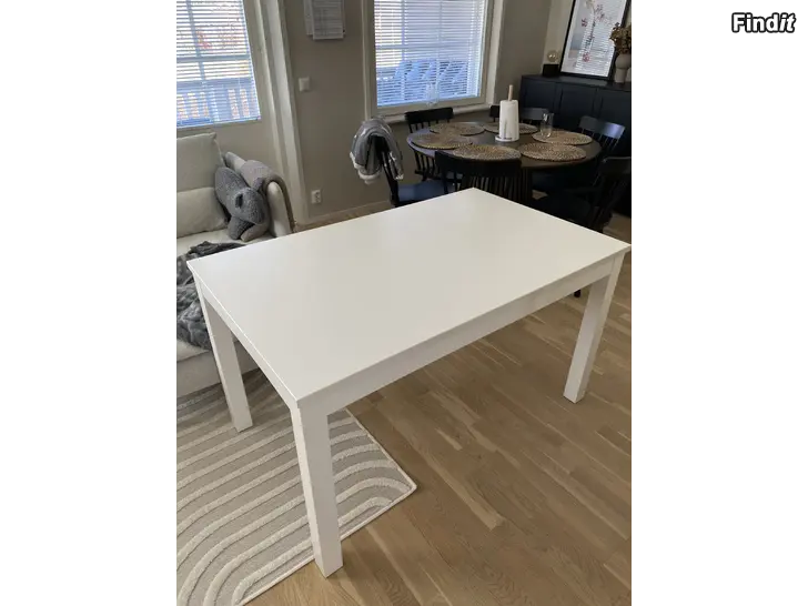Myydään Utdragbart matbord