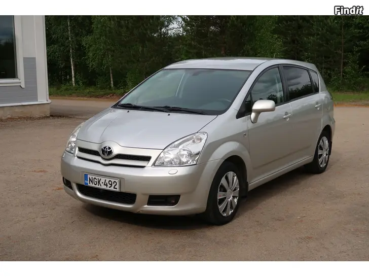 Myydään TOYOTA COROLLA VERSO 1.8 VVT-i L SOL, CRUICE