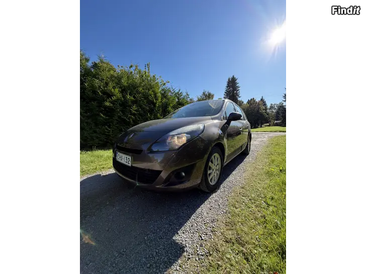 Säljes Renault Scénic 2012