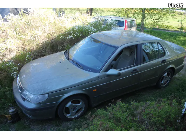 Säljes Saab 9-5 i delar