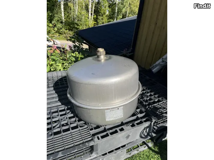 Säljes Rostfritt expansionskärl 50L