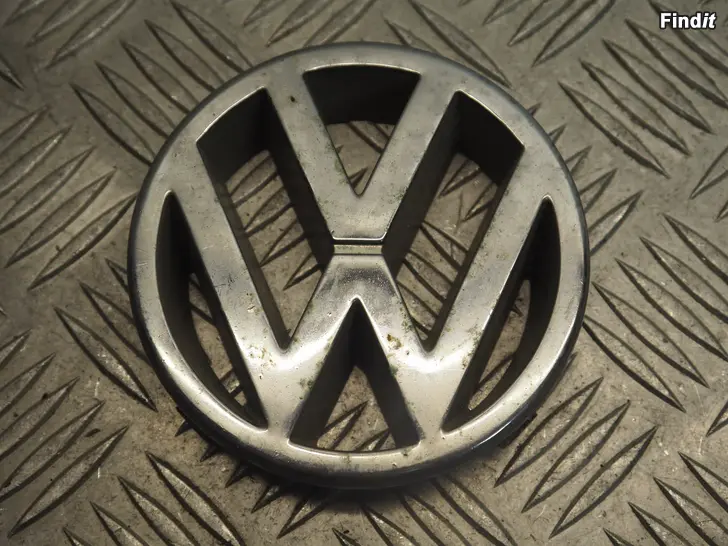 Myydään 3A0853601 Volkswagen Polo 95-99 6N0 Emblem Badge Front