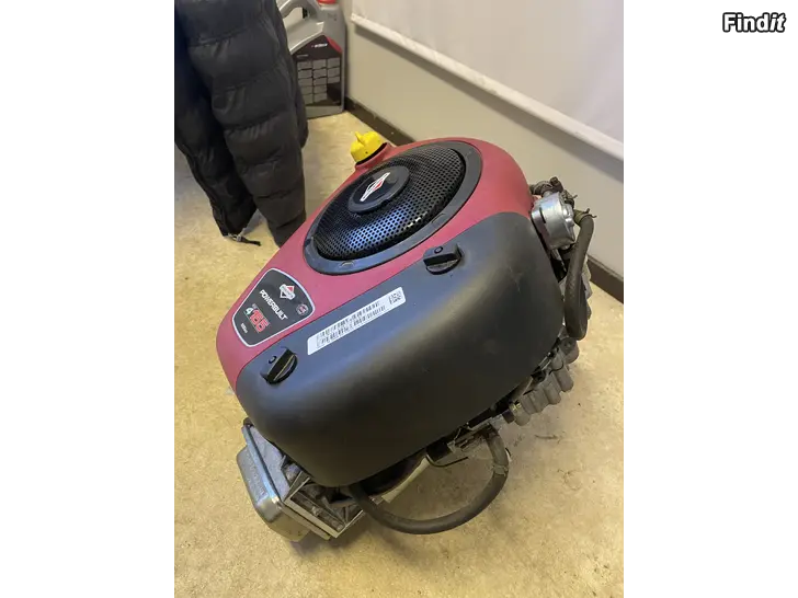 Säljes Motor 15.5hp för traktorgräsklippare
