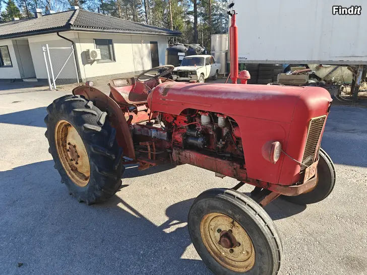 Myydään David brown 850 implematic