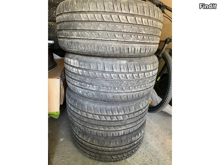 Myydään Kesärenkaat 225/45R17