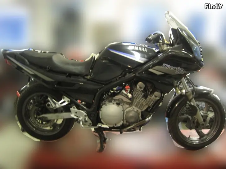 Myydään Yamaha XJ 900 95-03 Diversion osia