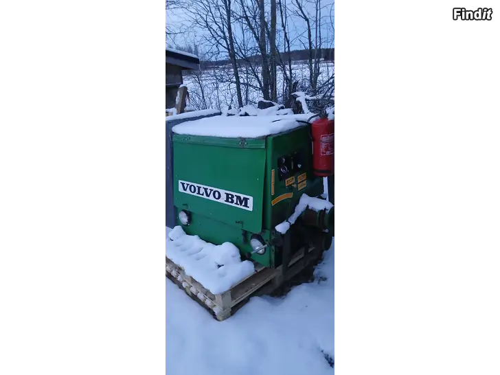 Myydään Volvo bm s830 motor