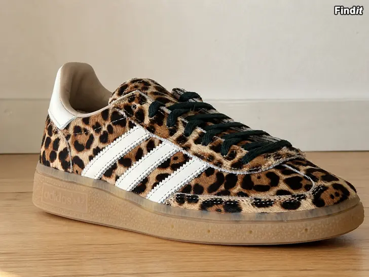 Myydään adidas Samba Leopard Pony Hair, koko 39
