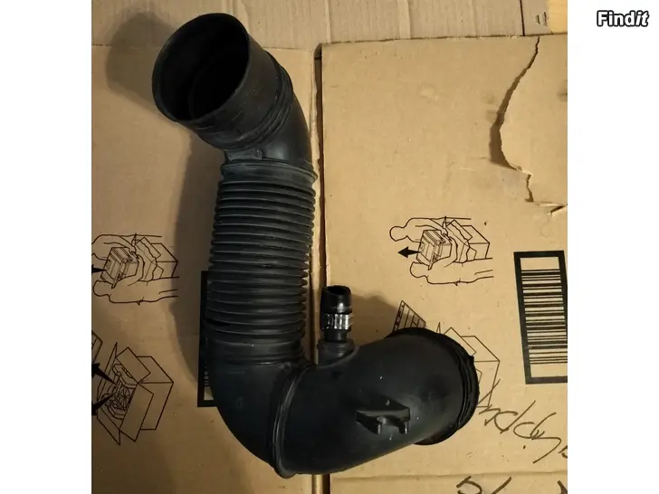 Myydään Tuhkakuppi ilmanputsarinputki