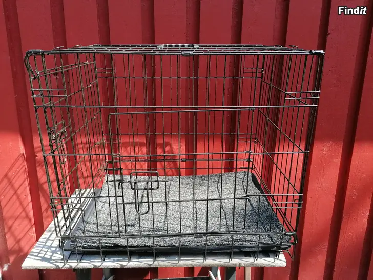 Myydään Koirankuljetushäkki