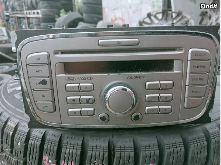 Myydään Ford 6000CD radio Mondeo 2009