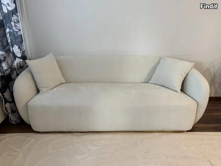 Säljes Vit soffa säljes