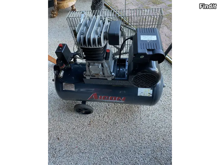 Myydään Paineilmakompressori  2.2kw hihnaveto