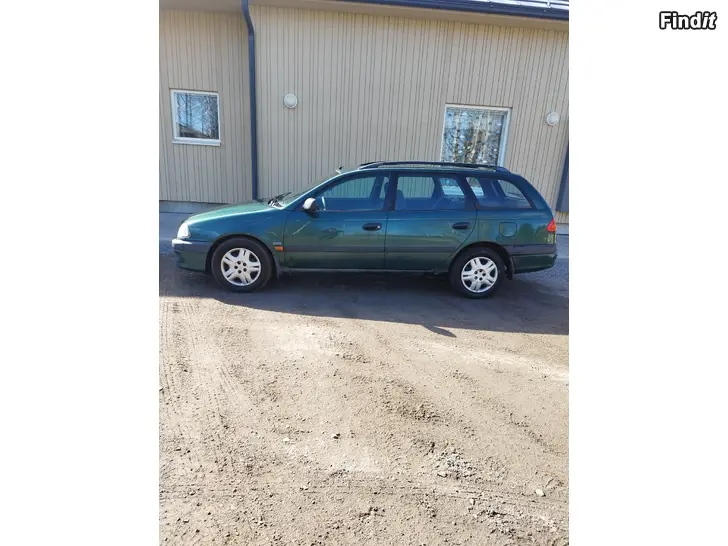 Paketbil Säljes Toyota avensis 2.0td paketbil