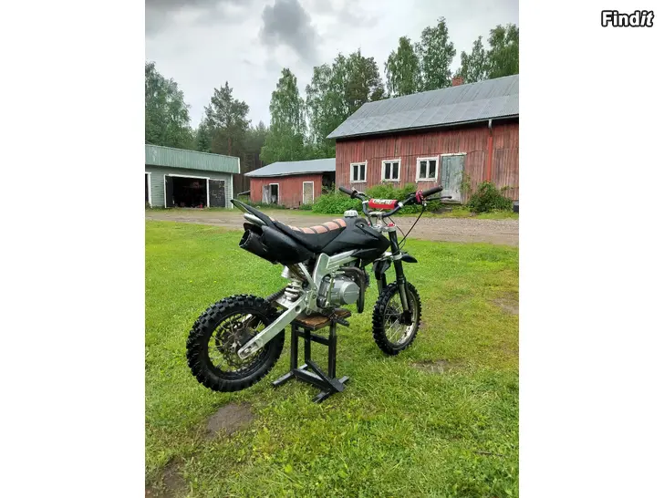 Säljes BSE 125CC