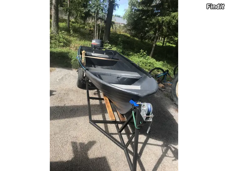 Säljes Glasfiberbåt