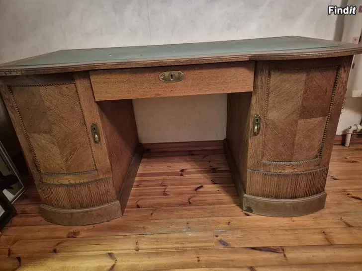 Säljes Diverse äldre möbler