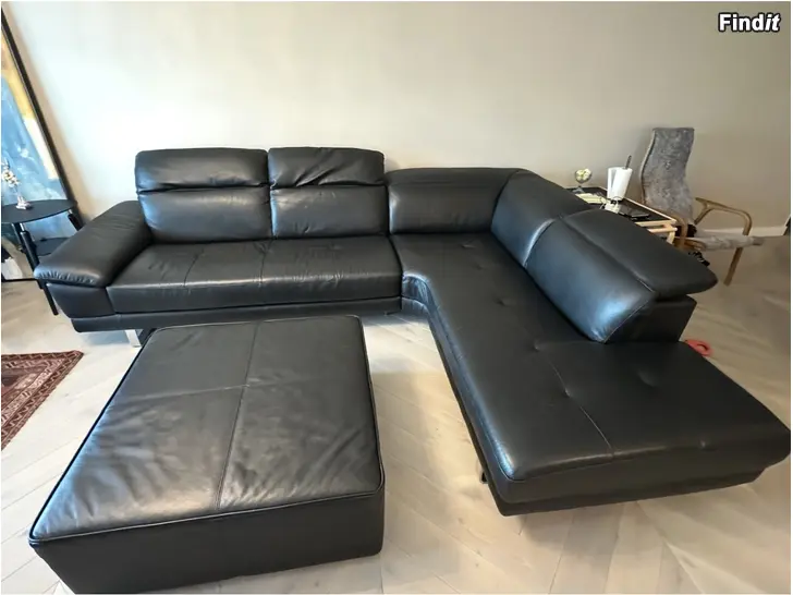 Myydään Natuzzi nahkasohva ja rahi