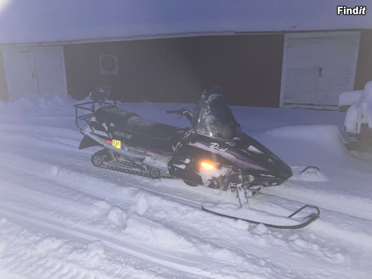 Säljes arctic cat panther 440