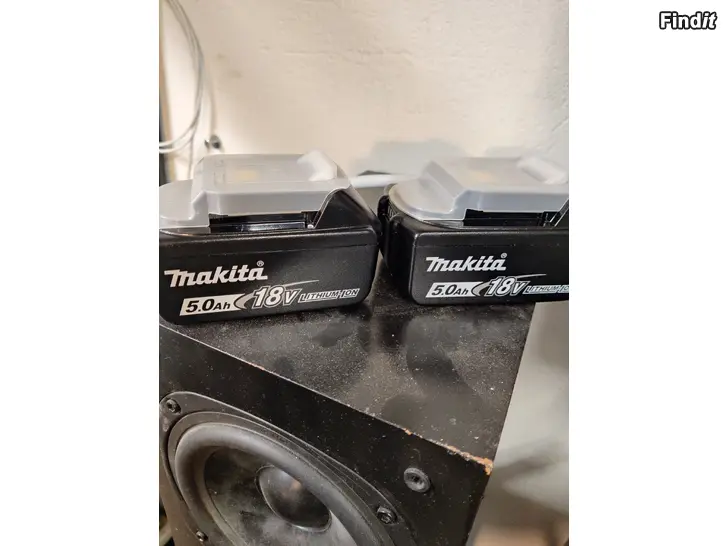 Myydään Makita 18V 5Ah akku 2kpl