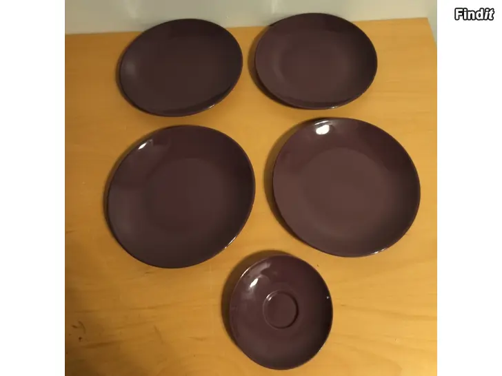 Myydään Lautaset kengät