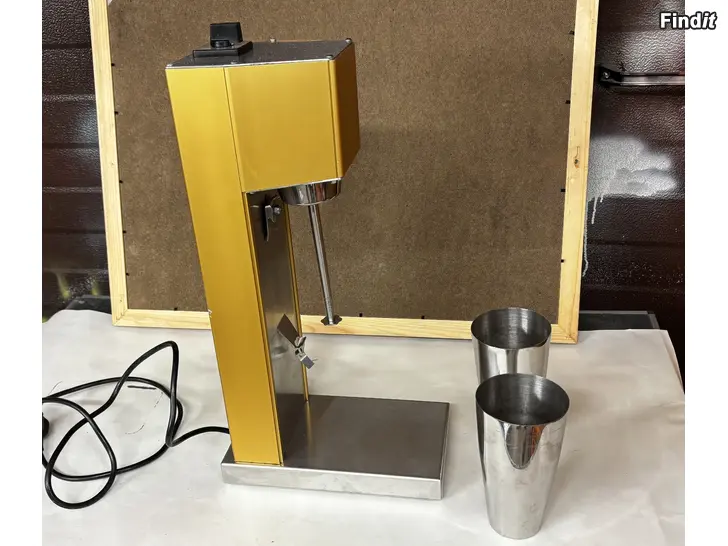 Myydään Juomasekoitin