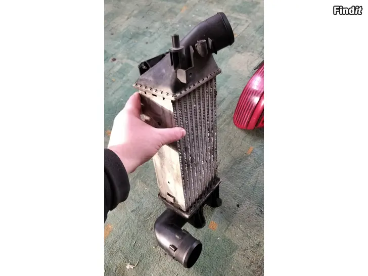 Myydään Valeo välijäähdytin