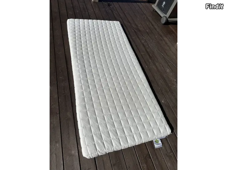 Säljes Bäddmadrass