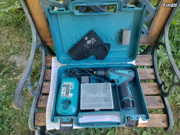 Myydään Makita akkuporakone