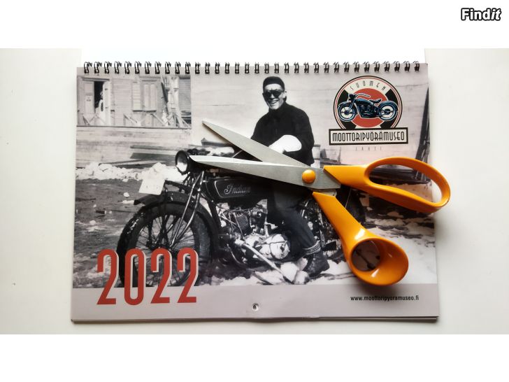 Myydään 2022 moottoripyörämuseo seinäkalenteri