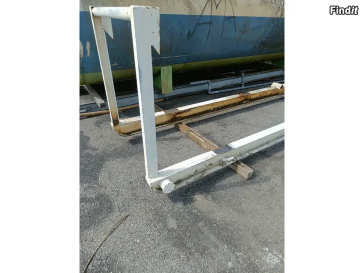 Säljes Vaihtolava kiskot 664 cm kork. 18 cm