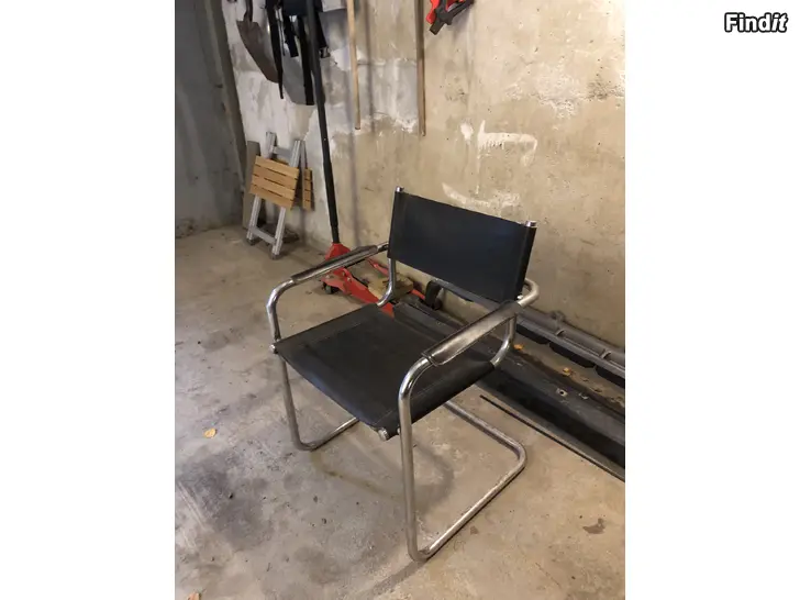 Säljes Designer stol
