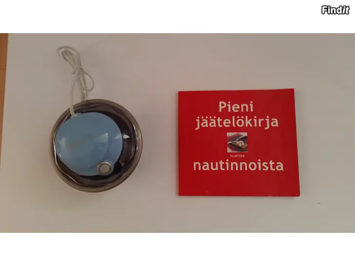 Myydään Jäätelökone OBH NORDICA 6623 ja jäätelökirja